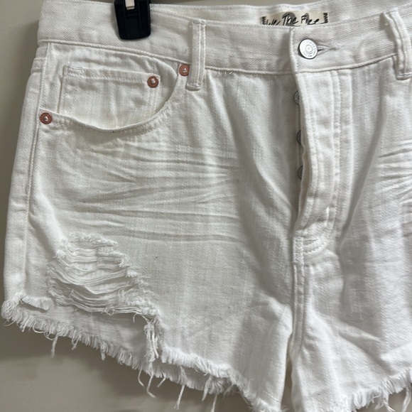 FP white Jean shorts size 31 - Picture 3 of 8